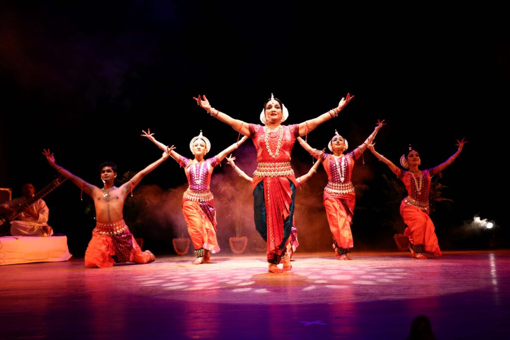 To preserve India’s heritage dances, Aalekh Foundation synchronises harmoniously with Manasa-Art