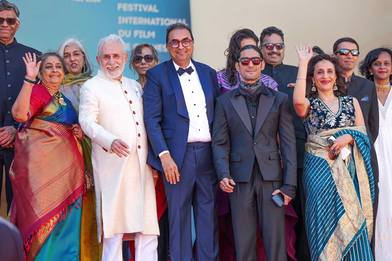 India's First Crowdfunded Film Manthan Receives Standing Ovation At Cannes Film Festival